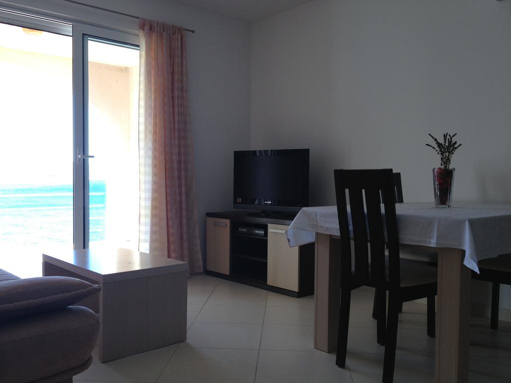 Apartments Villa Amalia Omiš Pokoj fotografie
